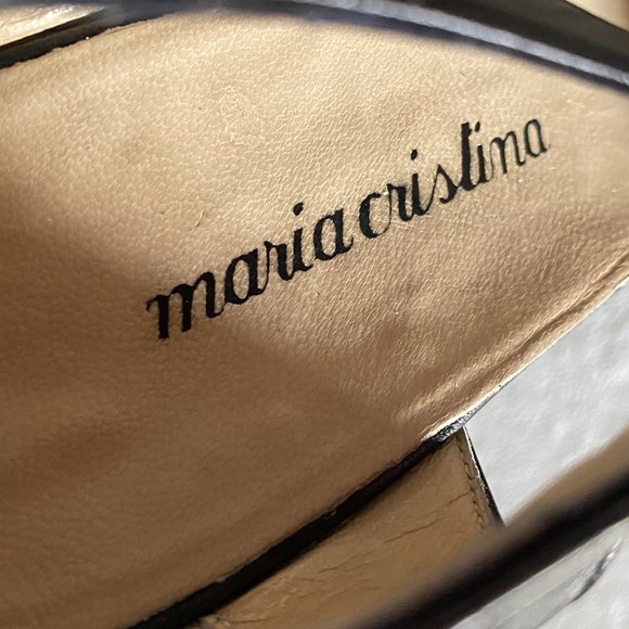 Maria Cristina Woman's Leather Pointy Toe Pumps - Picture 5 of 15